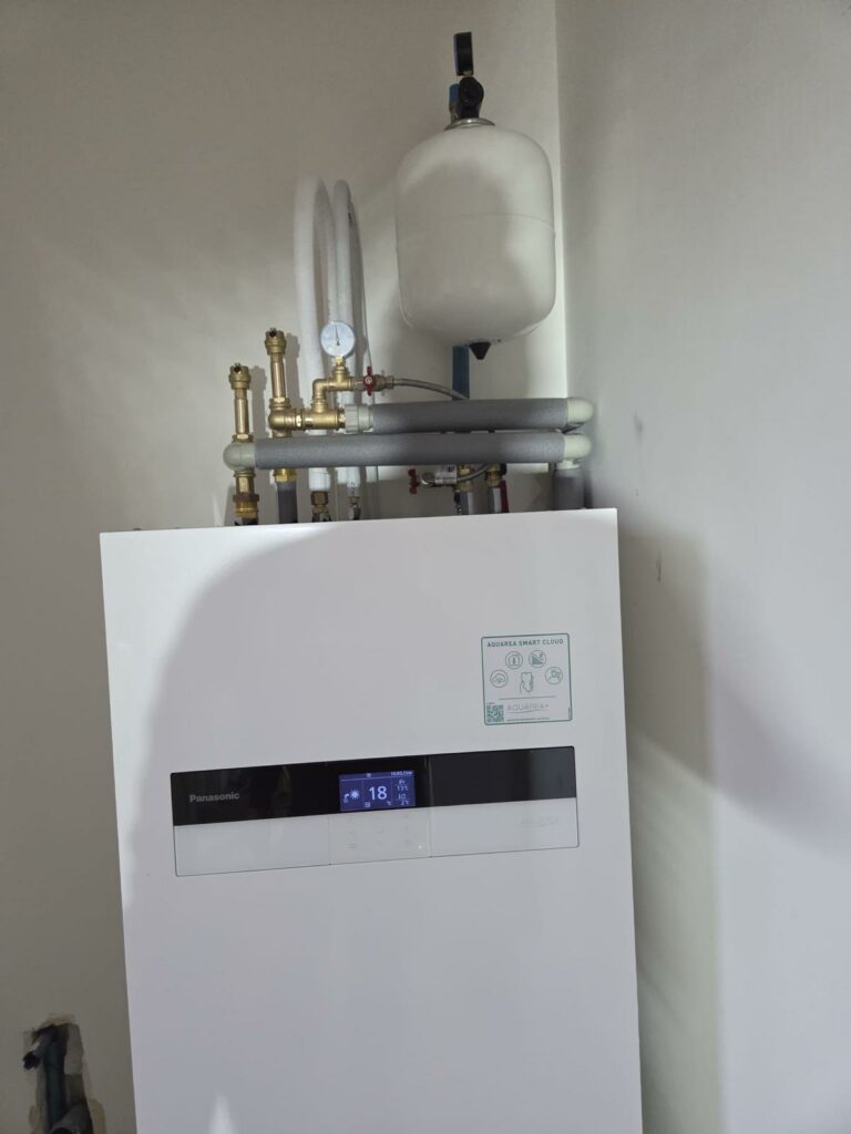 Oszczędne ogrzewanie domu 105 m² – Montaż pompy ciepła Panasonic (Gorzów Wlkp.)